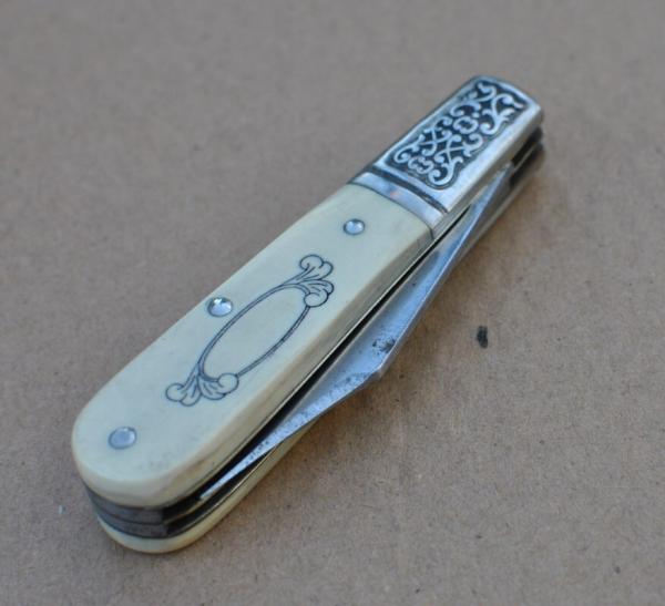 Schrade 2 Blade Barlow Scrimshaw Near Mint Never used otr Honed 3 1/4" Closed Fancy Nickel Bolsters