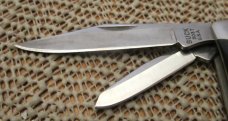 Buck 2003 Delrin Handle Rough Cut Stockman Model # 303 
