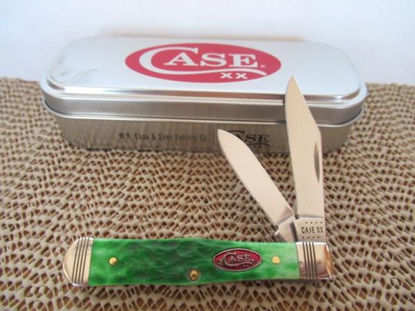 Case XX 2022 Small Coke Bottle Magician'S Bright Green & Red Bone Pattern # 6225 1/2 SS Case XX 2022 Small Coke Bottle Magician'S Bright Green & Red Bone Pattern # 6225 1/2 SS
