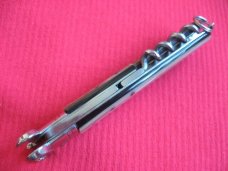 VINTAGE ROSA V. MANIAGO INOX STAMPED ITALIAN MANUAL SHELL PULLER KNIFE