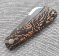 Birdvis Hitchcock..Rare Plattan wood..Cpm154..Jeweled liners..box.coa..slip..sticker..DOB 9/2021