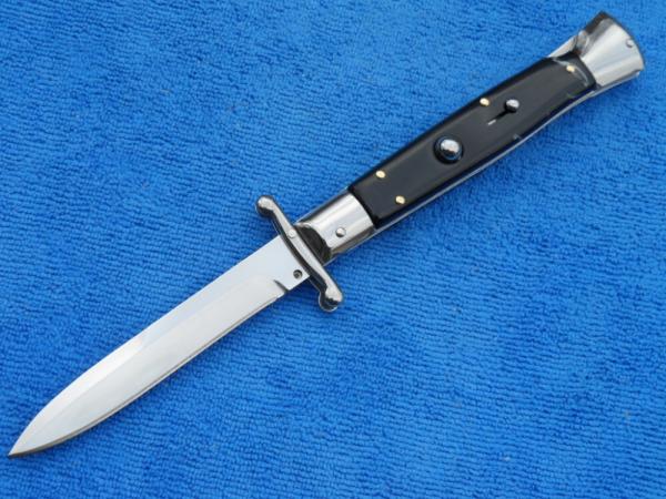 New 9" Swinguard Blackhorn handles Bayonet blade II New 9" Swinguard Blackhorn handles Bayonet blade II