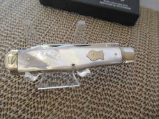 Winchester 1991 Black Box Pearl Swell Center Coke Bottle Pattern Pattern # W15 2921