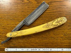 George Wostenholm & Son Razor Sheffield (236)