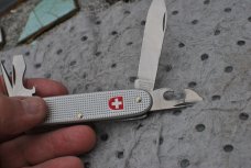 Swiss Army Victorinox Alox Soldiers Knife 6 Functions Aluminum Color Dated 2003