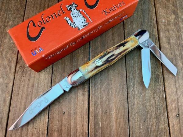 Colonel Coon by Queen Fiddleback Split Backspring Whittler Stag