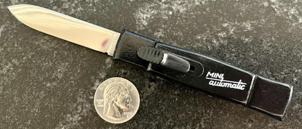 Vintage Black Mini Automatic Out The Front (OTF) Switchblade Knife, Made in Italy, Unused Vintage Black Mini Automatic Out The Front (OTF) Switchblade Knife, Made in Italy, Unused