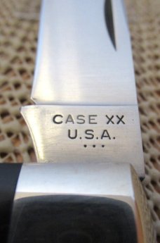 Case XX 1977 Black Delrin Handle Lock Back Pattern # 21051L  SSP
