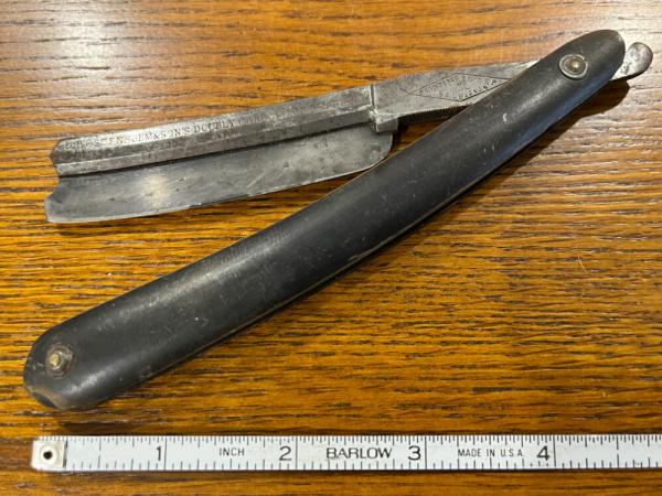 Geo Wostenholm & Son's Doubly Carbonized I*XL Razor 1850 (215)