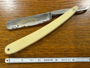 George Wostenholm & Sons Original Pipe Razor Sheffield (209)