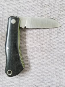 Manny Saldana DogBone... 3.5"...Black Linen Micarta and Green G10 liners...Cpm154....lanyard tube