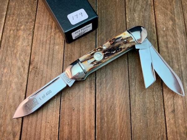 Queen Cutlery Gunboat Canoe #64 Joe Pardue Design Presentation Grade Stag D2 Blades Queen Cutlery Gunboat Canoe #64 Joe Pardue Design Presentation Grade Stag D2 Blades