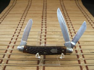 SCHRADE 855 RB VINTAGE U.S.A. MADE 1970-73 MEDIUM SIZED TRIPLE BLADE STOCKMAN FOLDING POCKET KNIFE
