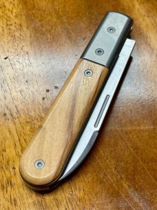 LionSTEEL Roundhead Barlow with Olive Handles and M390 Spearpoint Blade