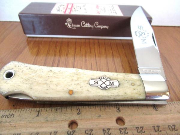 Schatt & Morgan Antique White Bone Mountain Man Folding Lock Back Hunter Pattern # 3L Schatt & Morgan Antique White Bone Mountain Man Folding Lock Back Hunter Pattern # 3L