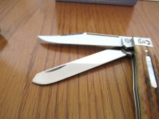 Case XX Select 2018 Pearl Shield Antique Bone Trapper Pattern # 6254