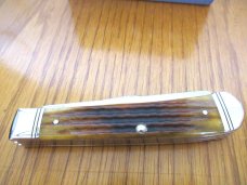 Case XX Select 2018 Pearl Shield Antique Bone Trapper Pattern # 6254