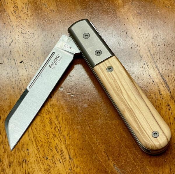 LionSTEEL DOM Barlow with Olive Wood Handles and M390 Sheepsfoot Blade LionSTEEL DOM Barlow with Olive Wood Handles and M390 Sheepsfoot Blade