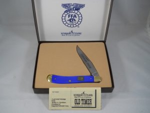 Schrade FFA 194OT Farmers Pride USA Mint