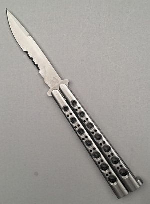 Benchmade Model 45 Balisong Butterfly knife, FLAWLESS N.I.B., serrated weehawk blade, vintage c.1987