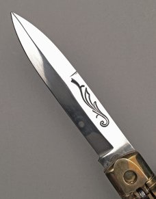 8" Bird's Head Lever Auto Stiletto, Brazilian horn, vintage collector knife, Maniago ITALY, c.1984