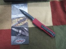 Microtech UTX-85 D/E OTF Auto Knife Red (3.125" Black) 232-1RD