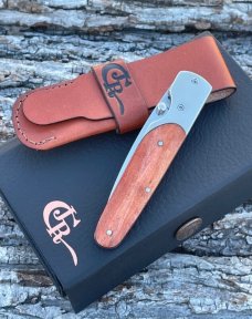 CASE XX ** SMOOTH CHESTNUT BONE BG 42 SLIMLOCK W/LEATHER SHEATH