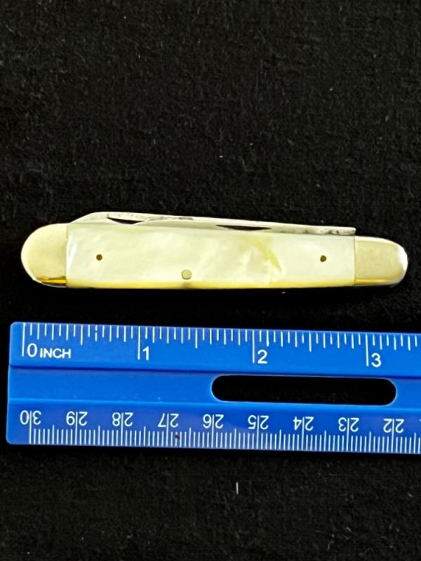 Vintage Robeson Shuredge Mother Of Pearl Swell End English Jack Knife Vintage Robeson Shuredge Mother Of Pearl Swell End English Jack Knife