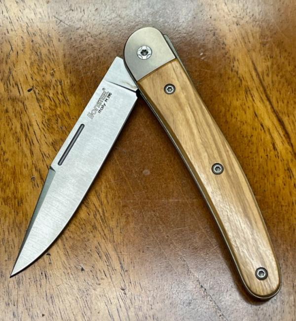 LionSteel Jack (JK1) with Clip Point Blade and Olive wood Handles LionSteel Jack (JK1) with Clip Point Blade and Olive wood Handles