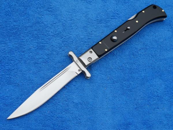 11" Roma style Swinguard switchblade knife-Blackhorn handles 11" Roma style Swinguard switchblade knife-Blackhorn handles