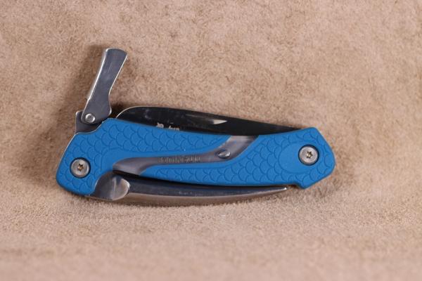Camillus 18092 Cuda Marlin Spike Folder Part Serrated Linerlock Pocket Knife Camillus 18092 Cuda Marlin Spike Folder Part Serrated Linerlock Pocket Knife