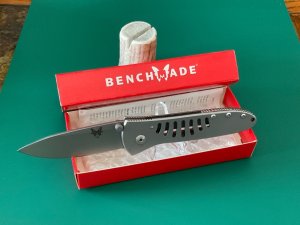 BENCHMADE-MONOCHROME 10300 FRAME LOCK FOLDING POCKET KNIFE. RARE/DISCONTINUED.