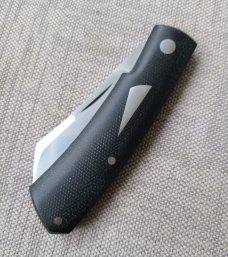 Rare Birdvis Hitchcock, 1 of 3 madr 4" closed..Cpm154..Box,slip& coa...Black Micarta..Safe Queen 