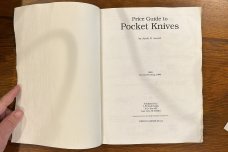 Book -- Price Guide To Pocket Knives 1890-1970 by Jacob N. Jarrett (1998) 
