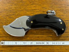 Leaf Hidden Knife Pendant -- Exquisite Finely Crafted 2.6 Ounce w/Buffalo Horn Scales