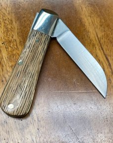 A. Wright & Son, Traditional Barlow pocket knife with Wharncliffe blade and Whisky Oak Handles