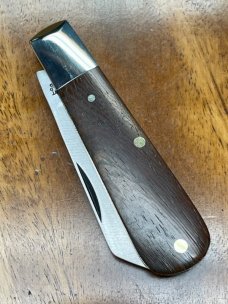 A. Wright & Son, Traditional Barlow pocket knife with Lambsfoot blade and Rosewood Handles