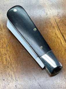 A. Wright & Son, Traditional Barlow pocket knife with Lambsfoot blade and Ebony Handles