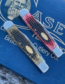 CASE XX ** 1987 RED GREEN BONE CHEETAH SET