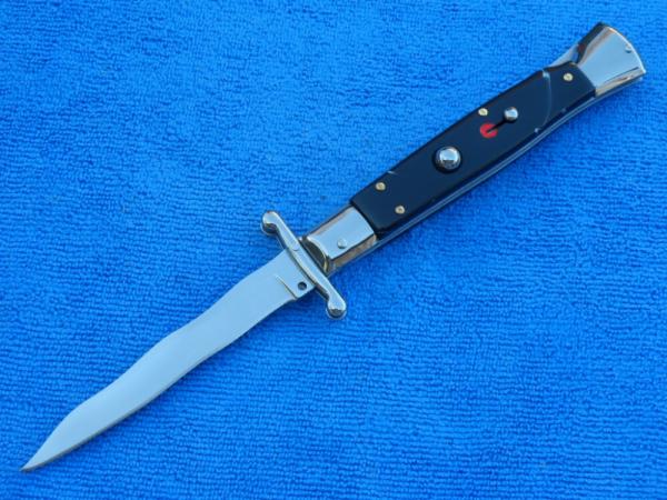 New 9" Swinguard Blackhorn handles red dot safety and Kriss blade 