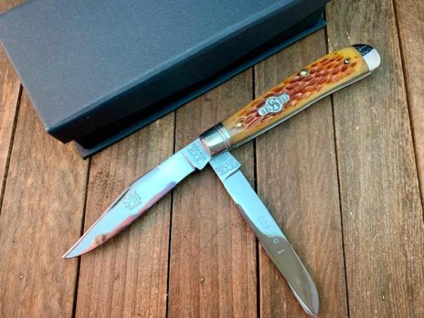Schatt and Morgan Premier Series Mini Trapper Golden Root Jigged Bone 1 of 400 2002 Schatt and Morgan Premier Series Mini Trapper Golden Root Jigged Bone 1 of 400 2002