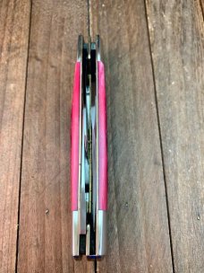 Ka-Bar by Queen Stockman Pin Feather or Italian Jigged Bone 1990
