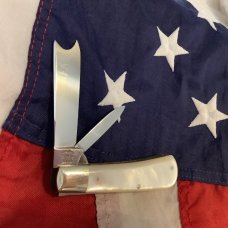 Fight'n Rooster 2 Blade Razor Barlow w/ Great Mother Of Pearl Handles & Captains Rooster Blade Etch