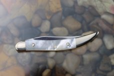 2005 CASE XX 810096SS MOP SMALL TOOTHPICK SMOOTH PEARL