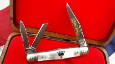 Robeson (by Queen) “Crown Jewel” Balloon Whittler w/ Fiery Mother of Pearl Handles -NOS & MINT