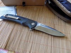 New QSP Knife with original pouch, box, and cleaning cloth