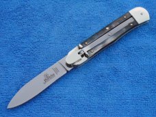 New #11model 7-3/4" Hubertus "Springer" leverlock auto (68.111.BH.11)Brazilian horn LE