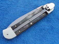 New #11model 7-3/4" Hubertus "Springer" leverlock auto (68.111.BH.11)Brazilian horn LE