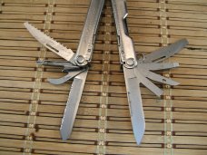 LEATHERMAN REBAR SILVER MULTI -TOOL USA VERY NICE USED CONDITION W/17 TOTAL TOOLS AND LEATHER SHEATH