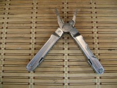 LEATHERMAN REBAR SILVER MULTI -TOOL USA VERY NICE USED CONDITION W/17 TOTAL TOOLS AND LEATHER SHEATH